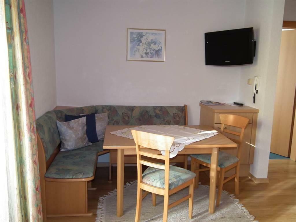 Haus Bials Apartment ซังคท์กัลเลนเคียร์ช ภายนอก รูปภาพ